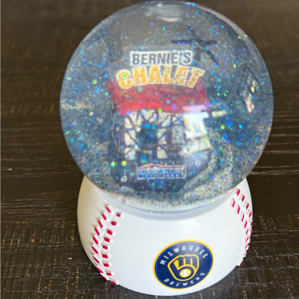 2024 Milwaukee Brewers Collectible Bernie’s Chalet snow globe